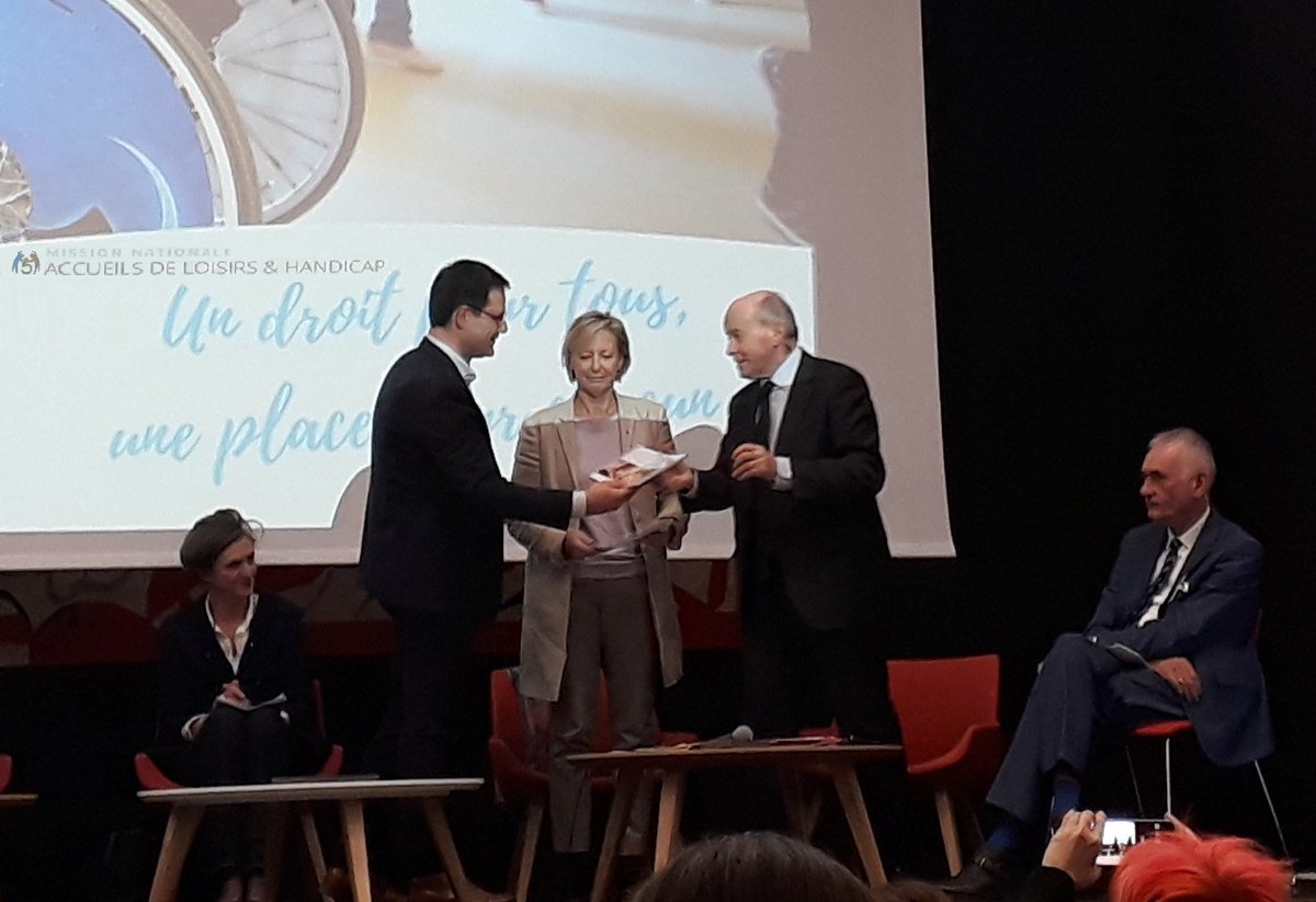 SebBORT's tweet photo. @HerveNoemie @MissionHandica6 @LaurentThomas35 @VincentLochmann @Fondationfrance @msa_actu @l_amf @Defenseurdroits Félicitation à @LaurentThomas35 @HerveNoemie pour l'animation de ce tour de France et la qualité de ce rapport👏Et pour la suite de la @MissionHandica6 ? l'#Ufcv soutient une continuité pour l'animation des plateformes ressources et concrétiser les préco. ! @cnaf_actus @s_cluzel https://t.co/A4Xz5m8819