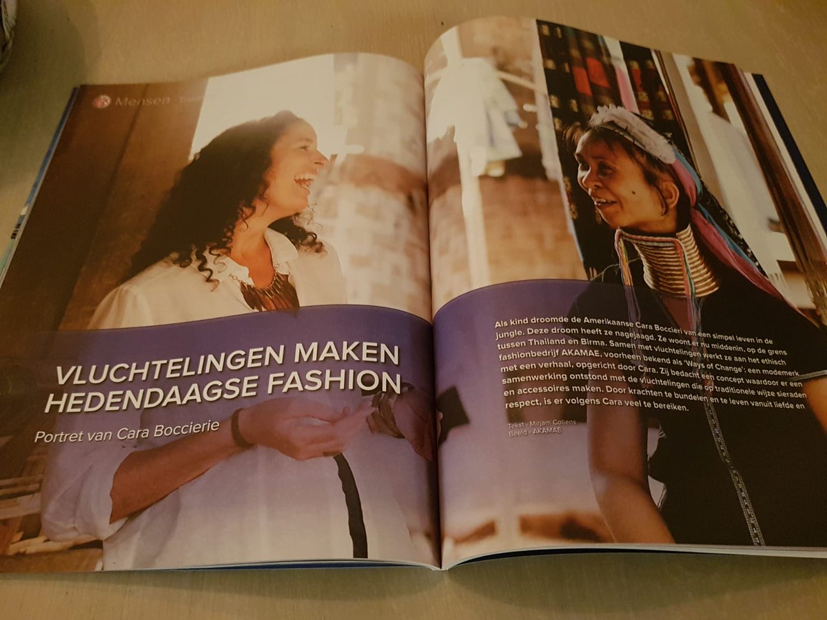 mirjamcollens's tweet photo. My (Dutch) article now in this  magazine :)
About @CaraBocchus and her fashion label @WaysofChange; her  jungle life and co-working with refugees.
Get the magazine in the bookstore or online: https://t.co/89AVTObdKe #Azië #reizen #reisblogger #Thailand #travelmagazine #inspiratie https://t.co/8NyIhvZd1j