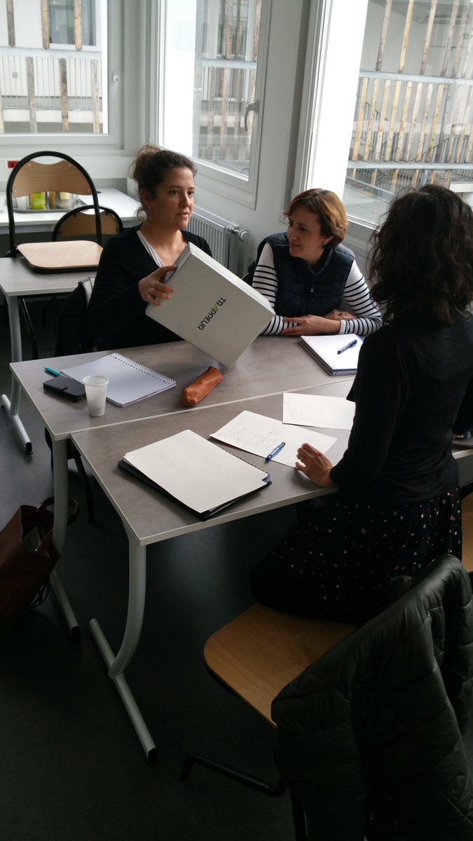 MPLSAlpesDauph's tweet photo. Action @MPSAlpesDauph à Saint-Jean-de-Bournay avec 26 professeurs des écoles qui étudient la boite mystère pour aiguiser leur esprit scientifique et donc leur esprit critique ! #actionsMPLSAD1819 #ESEC https://t.co/CCc1GH6PkC