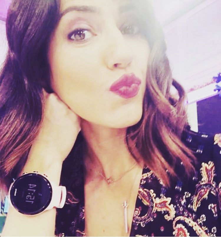 Movimiento Souloa! Personas que cumplen sus sueños!! Gracias❣️ <a href="/nuriasecret/">Núria Marín 👑</a> 🦋🦋🦋 #minivaritasouloa#lovemyfriends#passion✨ #souloa #souloamovement #souloafriends <a href="/Angelaluxury/">AngelaLuxury&Co</a> <a href="/Pedro_S4anchez/">PS</a>