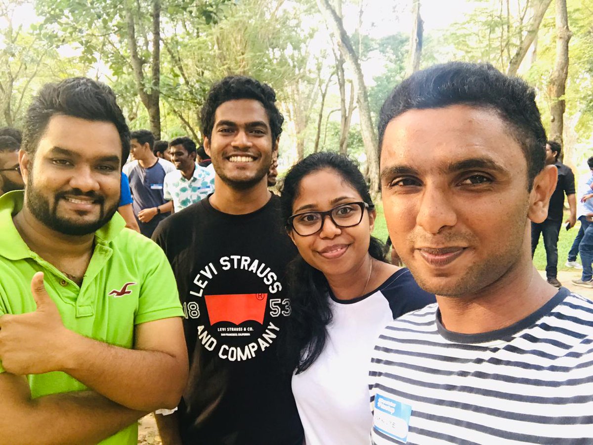 chamikacme's tweet photo. #DecemberMeetUp #SetEka❤️ https://t.co/ZyCLGL1Kus