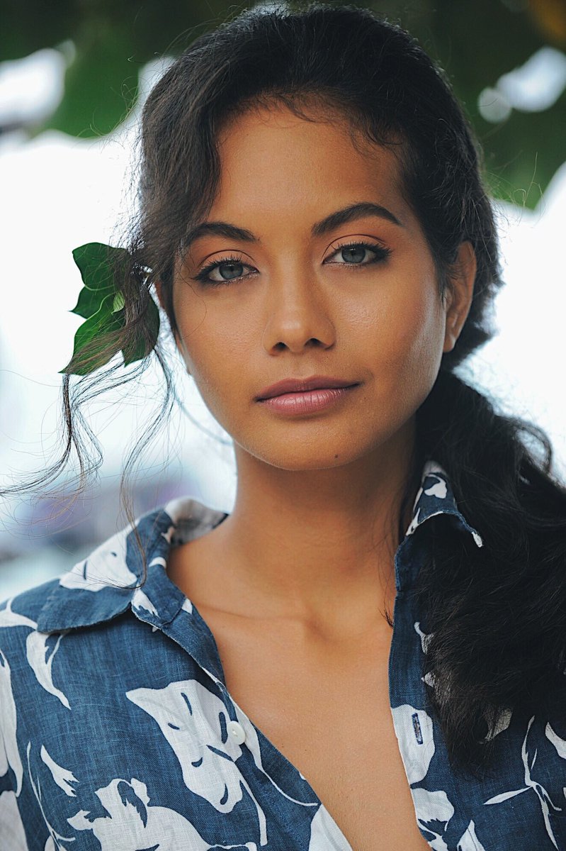 MVPolitique's tweet photo. Vaimalama Chaves, Miss Tahiti, notre nouvelle Miss France 2019 !
🌹🍃 https://t.co/hE1qPa6dpK