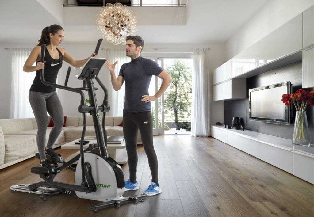 Trenažieri, hanteles un citas palīgierīces aktivitātēm mājas apstākļos blogs.xnet.lv/2018/12/17/tre…