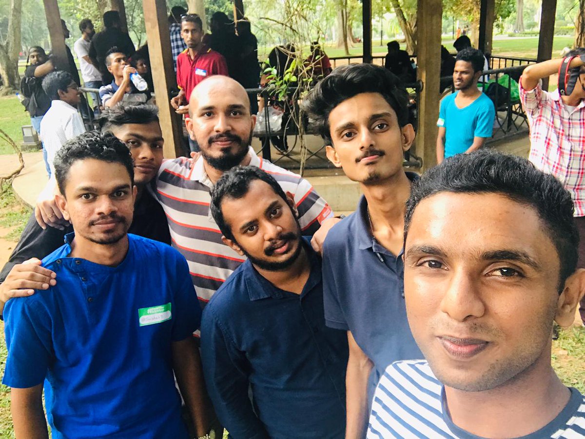 chamikacme's tweet photo. #DecemberMeetUp #SetEka❤️ https://t.co/roPC9kMiXe