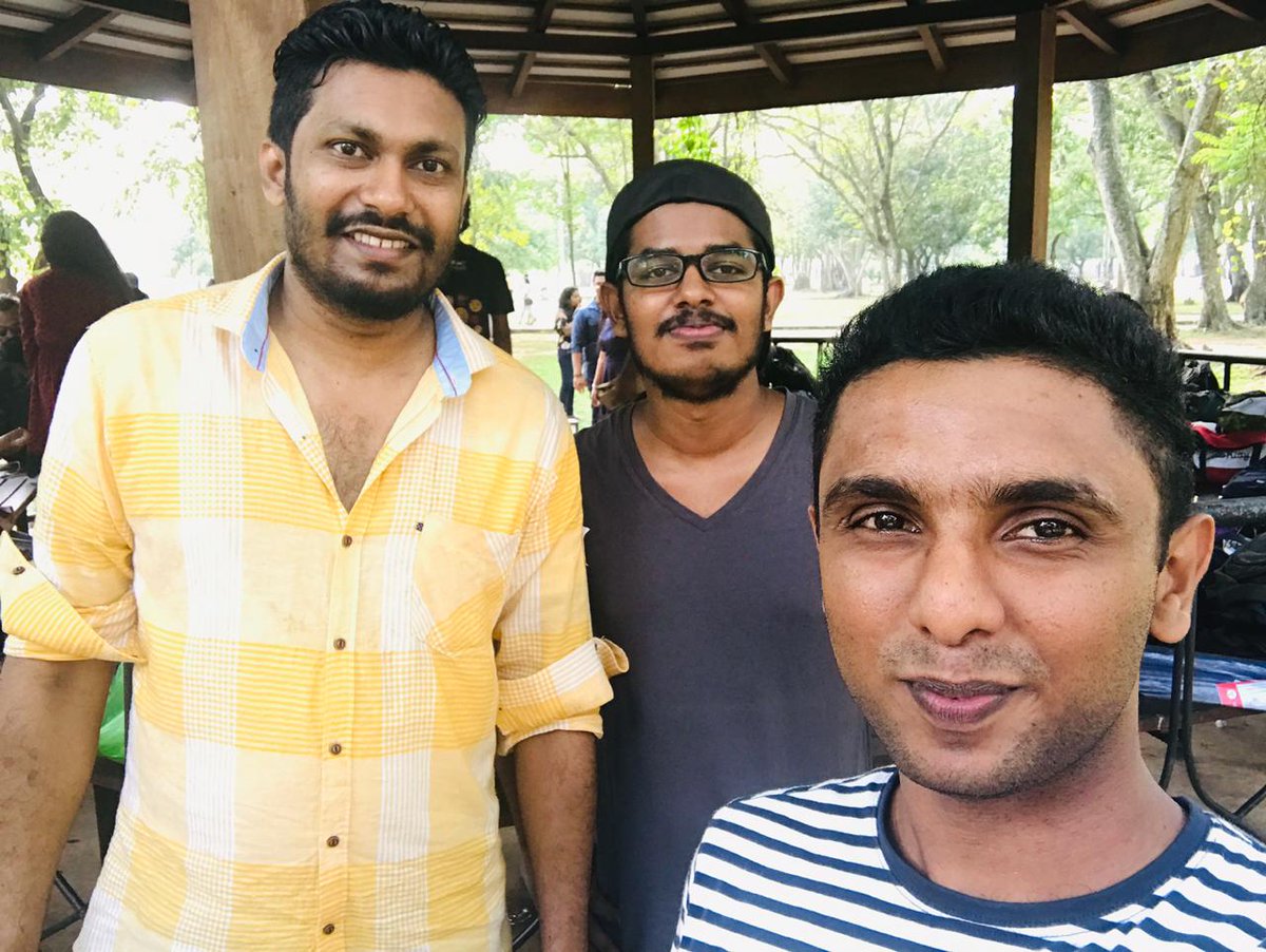 chamikacme's tweet photo. #DecemberMeetUp #SetEka❤️ https://t.co/roPC9kMiXe