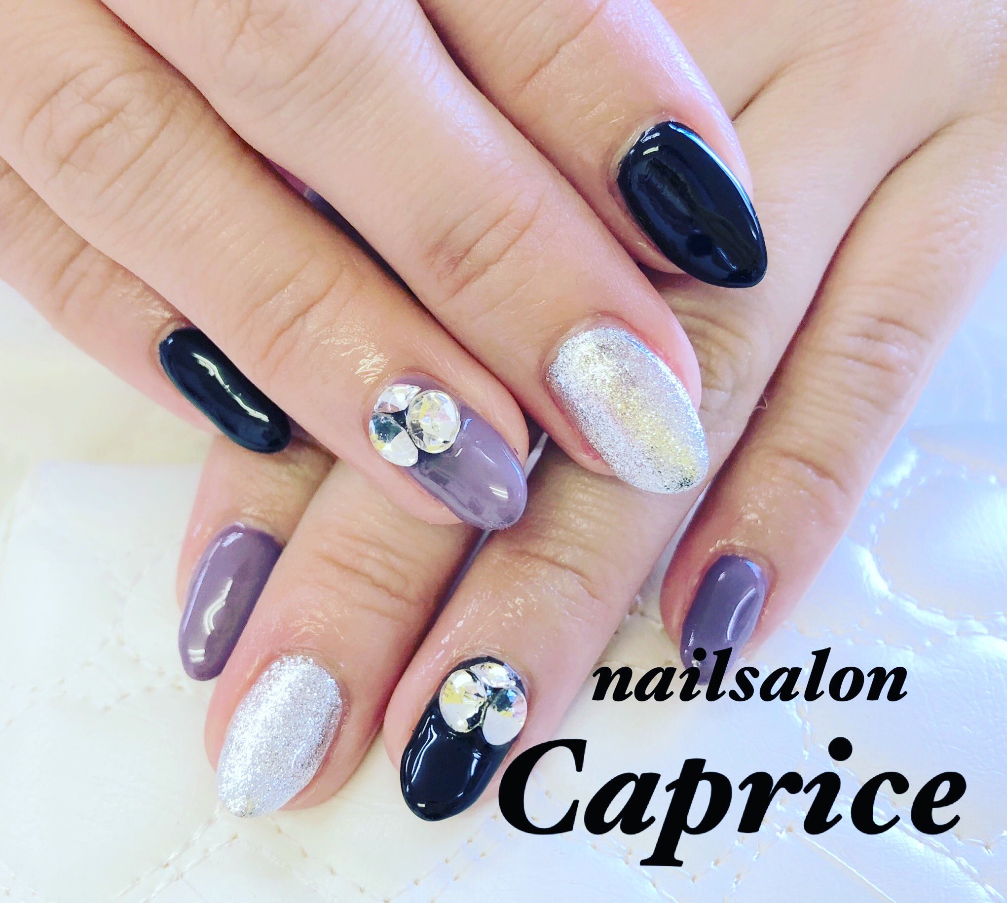 Ma Nail ジェルネイル ネイルデザイン ワンカラーネイル 冬カラーネイル 黒ネイル ビジューネイル 洋光台 ネイルサロン ネイルサロンカプリス T Co Wesghoxha0 Twitter