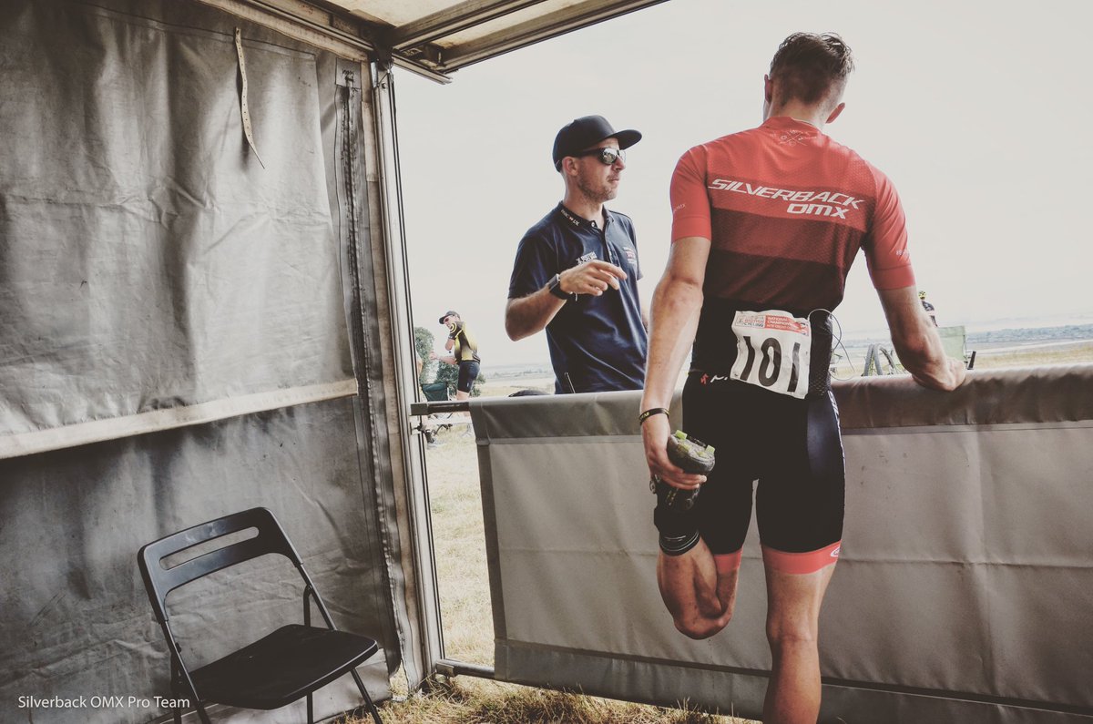 OMXProTeam's tweet photo. Limbering up for a new week! 🤸‍♂️

#comeatme #weareOMX #silverbackbikes #SPIUK https://t.co/J3KekzktB2