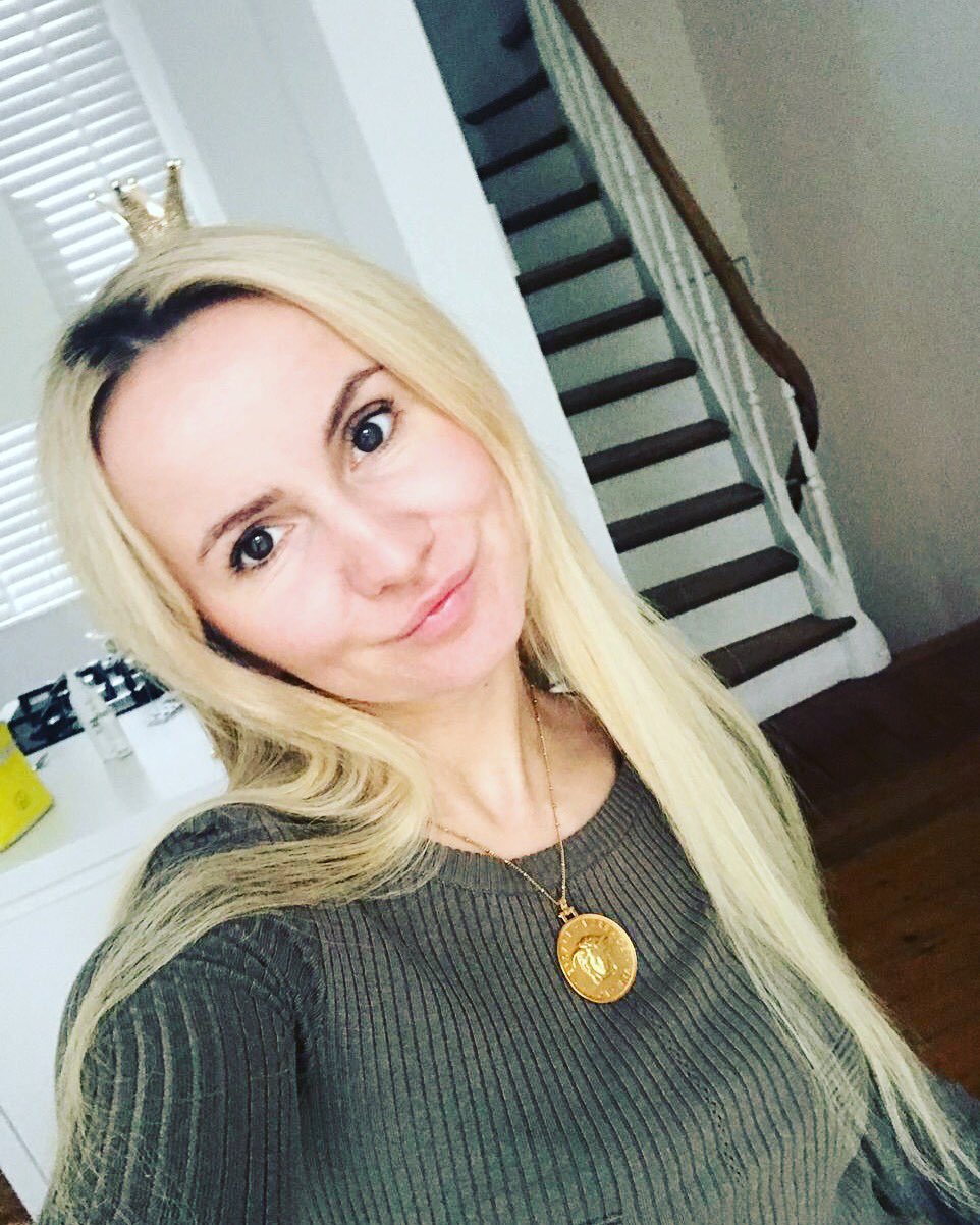 TW Pornstars - Tania Swank. Twitter. 💋💋💋. 10:59 AM - 17 Dec 2018