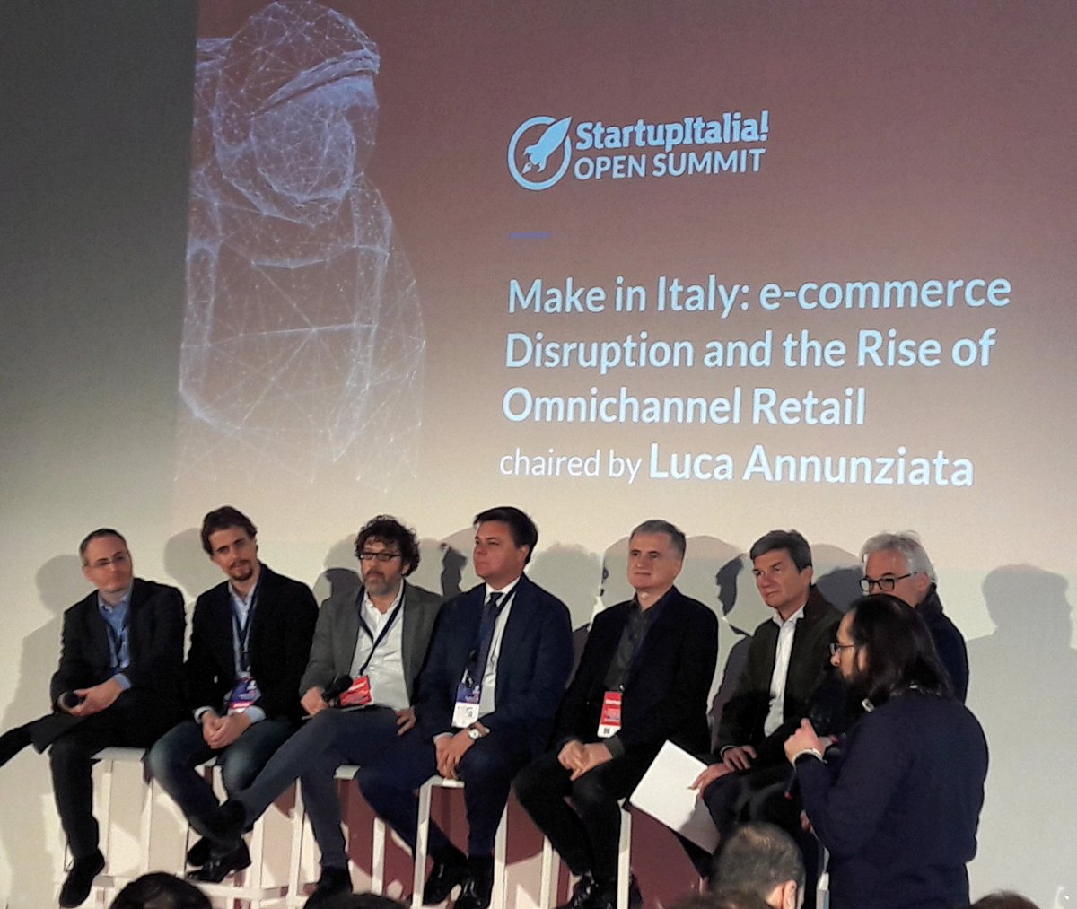 #sios18 
Make in Italy: e-commerce Disruption and the Rise of Omnichannel Retail
#workshop partito 
<a href="/addibbi/">Andrea Di Benedetto</a> <a href="/marcogy/">Marco Gay</a> @Digitalmagics <a href="/polimi/">Politecnico di Milano</a> <a href="/mauropretolani/">Mauro Pretolani</a> <a href="/ferrarirobtweet/">Roberto Ferrari</a>  @AkamaiItalia
<a href="/startup_italia/">StartupItalia</a>