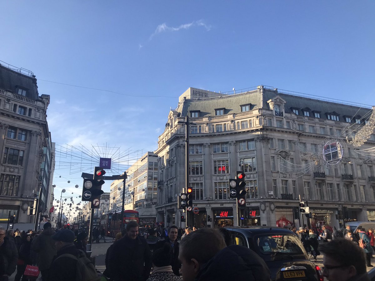 HATCHanalytics's tweet photo. Last working Monday in 2018 is greeting the London team with the most beautiful sunshine - we are ready for you! πͺπ»ππ£
.
.
.
#ready #mondaymornings #oxfordstreet #londonlife #hatchanalytics #hatchlings #spreadingthehatchdust #behaviournerds #culturalchange #makingworklifebetter https://t.co/74bi1rEOYP
