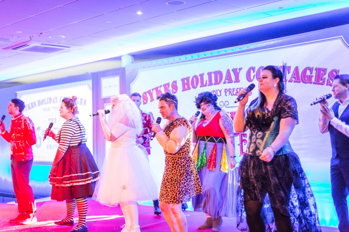 sykescottages's tweet photo. Sykes Holiday Cottages proudly presents The Greatest Show!

Because no one ever made a difference by being like everyone else. We took this year’s conference &amp; Christmas party to the next level by celebrating with music, laughter &amp; quite a lot of singing! https://t.co/JYFmTLfeIe