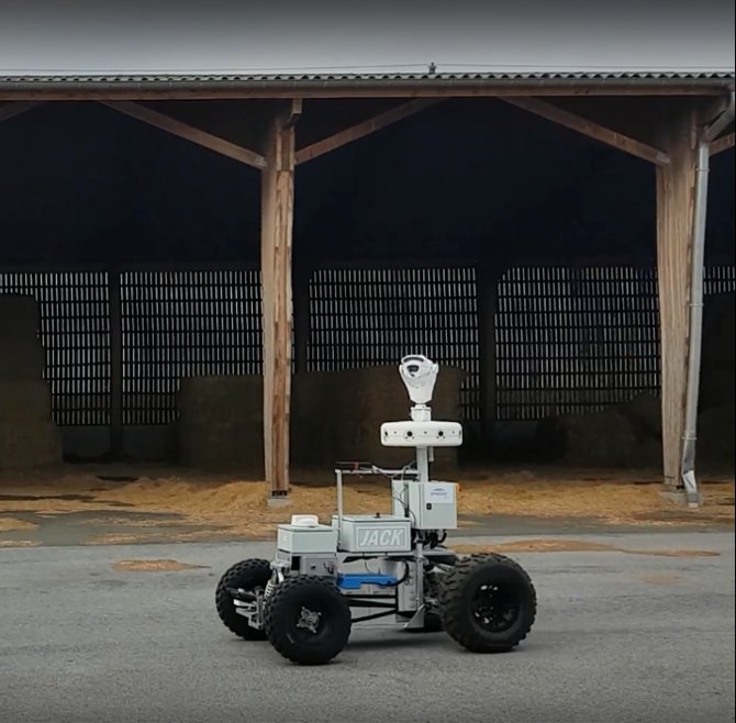 TBC_France's tweet photo. L'équipe TBC-France est très fière de vous annoncer son partenariat avec @ENGIELabCRIGEN pour le #robot de #surveillance JACK https://t.co/pfNIAeqGtt https://t.co/yaUcYKGXFr