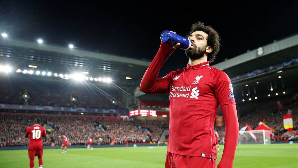 MursAndSalah's tweet photo. I want to follow all Liverpool fans on twitter. RETWEET &amp; LIKE if you're a Liverpool fan, let's follow ourselves #YNWA https://t.co/lU0qysTE11