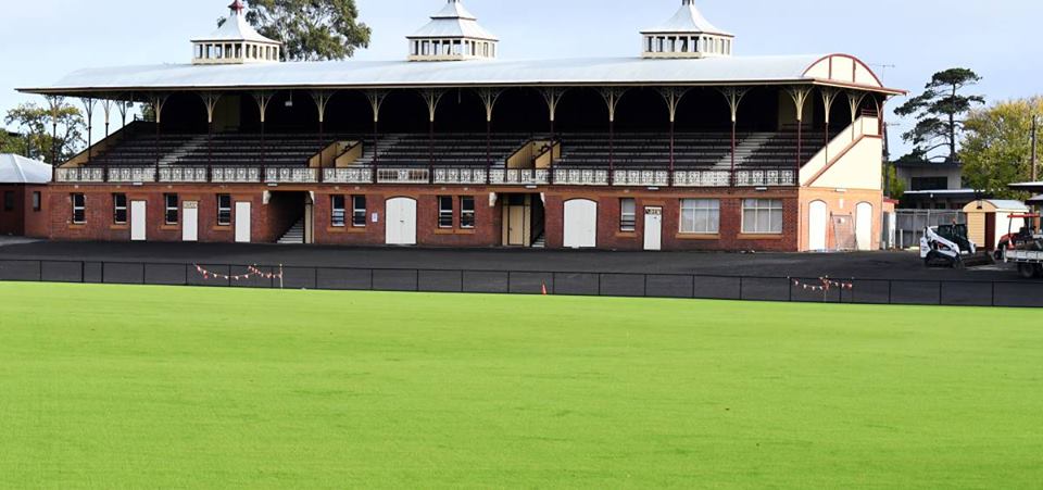 BallaratGift's tweet photo. The Ballarat Athletic Club is excited to announce that the new venue for  our Feb 9th and 10th carnival will be the totally redeveloped City  Oval... Located at 1321 Mair Street Ballarat...  Men's and Women's Gift  worth $7600 each plus the Masters 300m an amazing $2000... https://t.co/0fJEjgiBMV