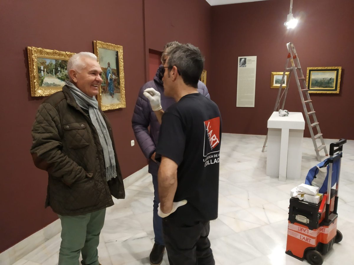 EspaciodearteSC's tweet photo. Montaje de la exposición en Ceuta "maestros y coetáneos de Bertuchi de la Casa Asjaris". 
Se podrán contemplar hasta el 9 de marzo de 2019, en el Museo de Ceuta, obras de pintores como Eduardo Guerra, José Larrocha, Rafael Latorre, José Ruiz de Almodovar entre otros... https://t.co/OL79yzZUB5