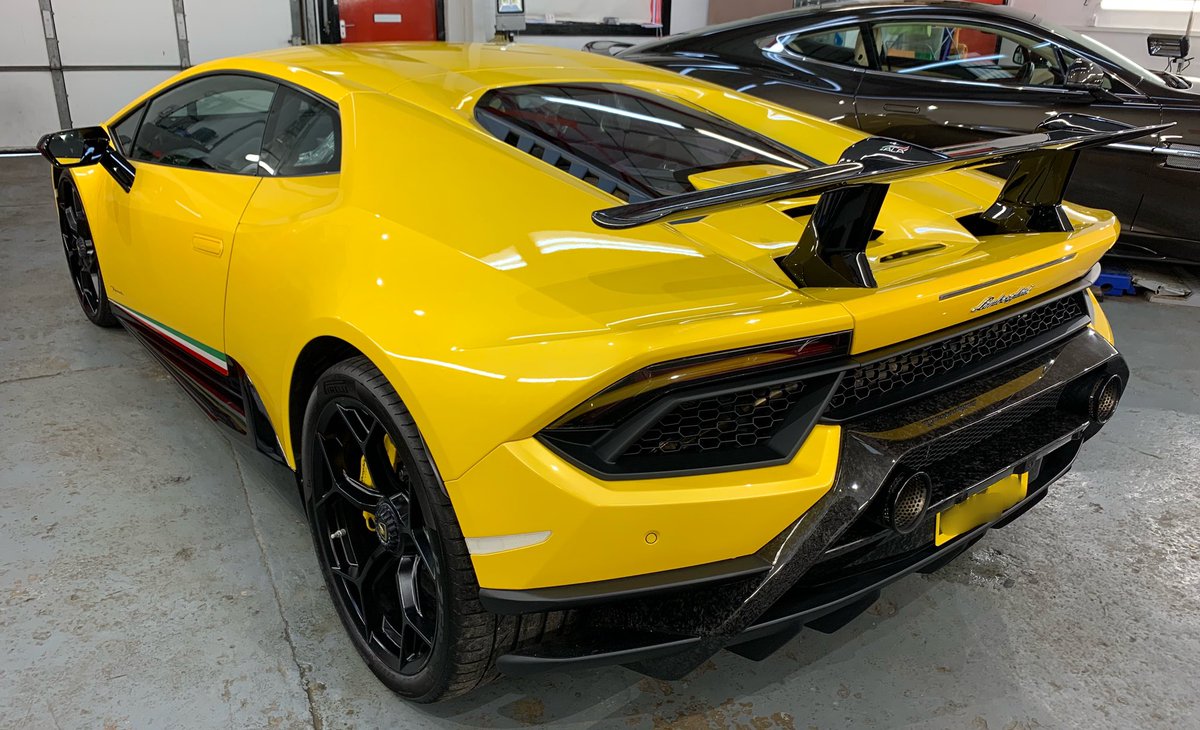 ARDetailing1's tweet photo. Lamborghini huracan performante following Xpel ultimate paint protection film. #detail #detailing #car #cardetailing #xpel #lamborghini #huracan #performante #yellow #carbon #glasgow https://t.co/oulUqc0DfR