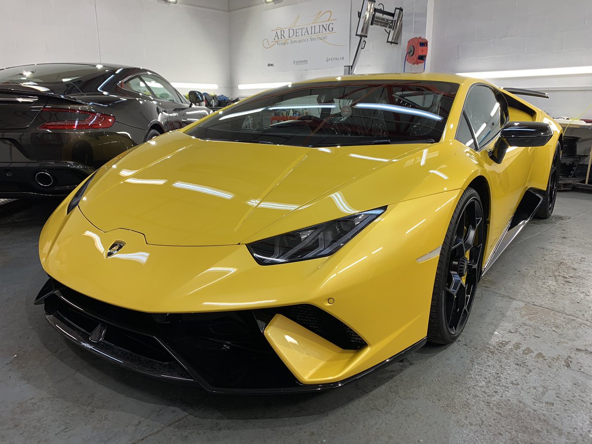 ARDetailing1's tweet photo. Lamborghini huracan performante following Xpel ultimate paint protection film. #detail #detailing #car #cardetailing #xpel #lamborghini #huracan #performante #yellow #carbon #glasgow https://t.co/oulUqc0DfR