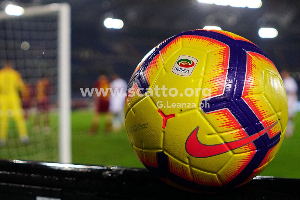 goldeada's tweet photo. PORTO #championsleague https://t.co/enmoVAts04