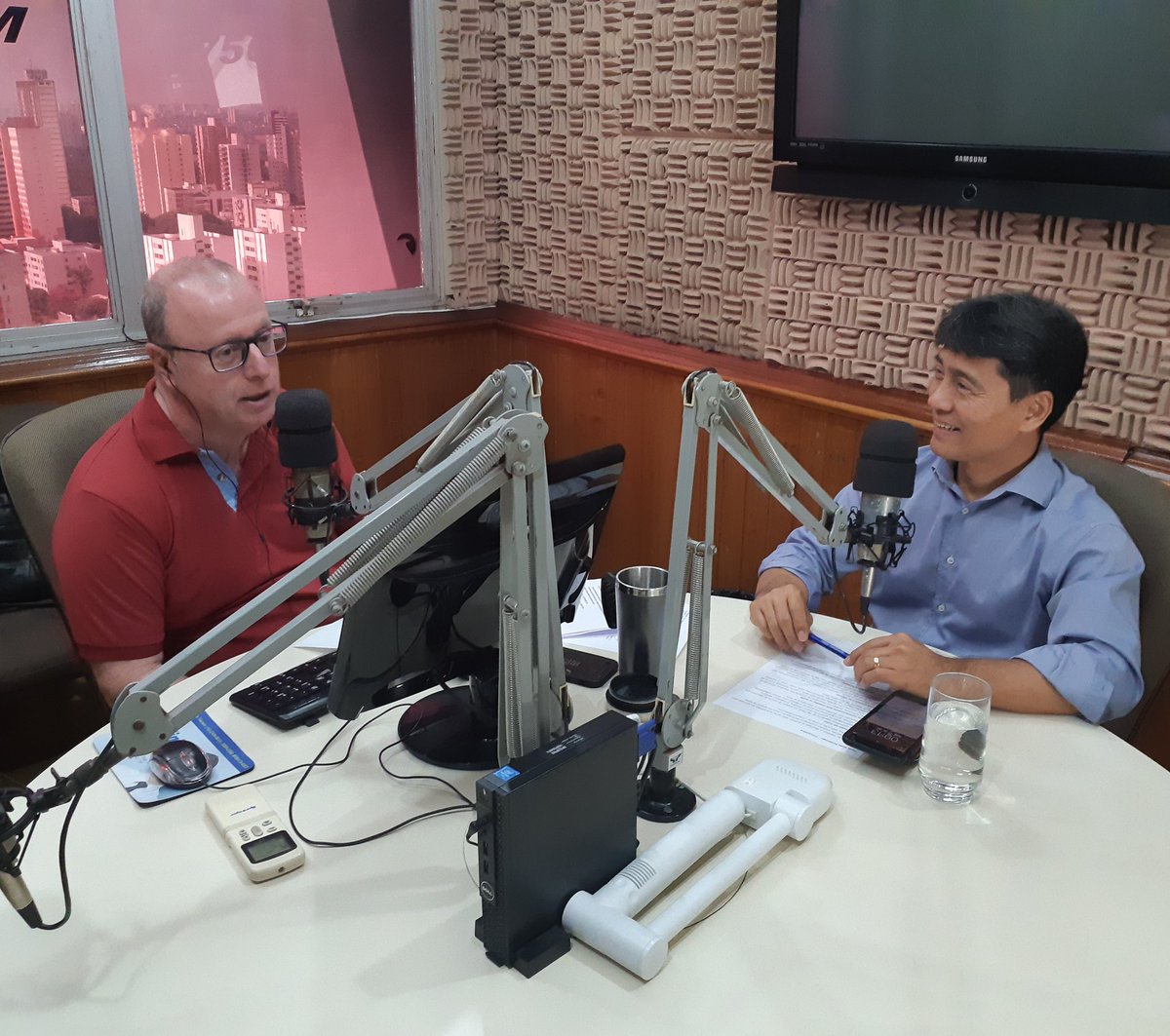 helionishimoto's tweet photo. Bom dia! Participo agora de uma entrevista ao vivo para prestação de contas na Rádio Piratininga. Acompanhem na 750 AM!👍🏻📻
#HélioNishimoto #UmTrabalhoBaseadoNaÉtica #Política #sjc #Trabalho https://t.co/0tJAQxSkwH