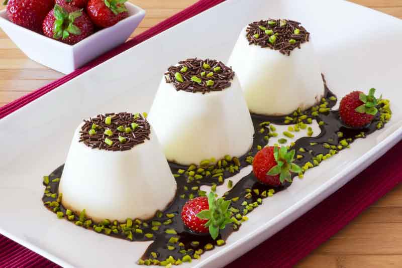 HelloWorldMagaz's tweet photo. https://t.co/NIggRyE2JK
#Lebanon’s #Nights #Dessert (#Layaly #Lebanon) #Recipe https://t.co/OAjiZRUvR0