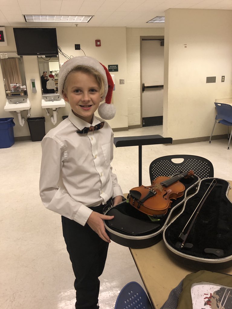 Geeky_Lana's tweet photo. Concert time! 3rd show and final show of the month - this round with VVC String Choir! #violinist #violin #youngviolinist #StringChoir #stringsensemble https://t.co/YSd7BxUF6o