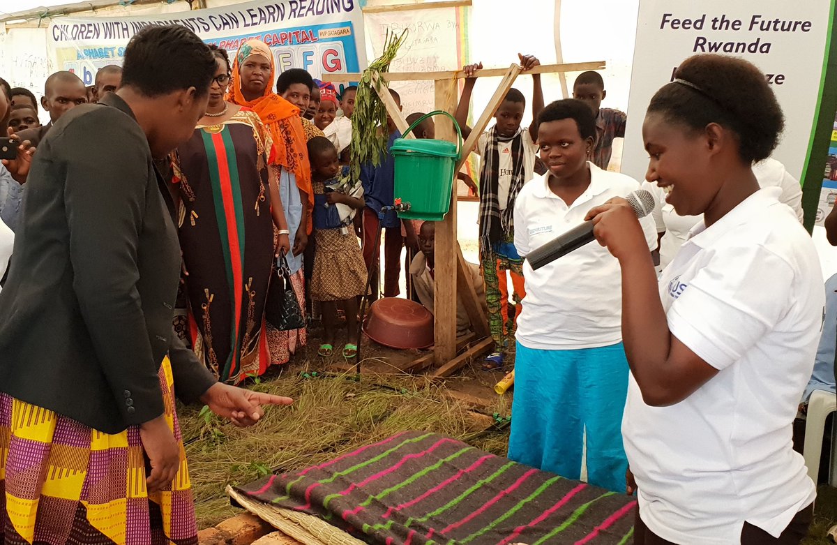 USAIDHingaWeze's tweet photo. Excited to join other @USAIDRwanda #CHAIN partners and @ECD_Rwanda in a community campaign around @KayonzaDistrict and other districts to reduce stunting and promote integrated early childhood development. #ECD https://t.co/BEQmETJiFg