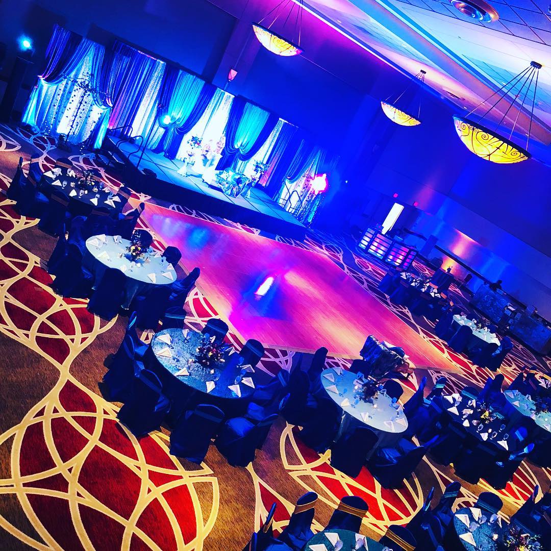 OpeningMindsEnt's tweet photo. Congrats to Shwetabh and Divya on your marriage! Here are scenes from their Columbus, Ohio sangeet at the Hyatt Regency Columbus!

#OpeningMinds #DJ #DJVikas #Wedding #Weddings #IndianWedding #IndianWeddings https://t.co/ZXo5rbEmUE