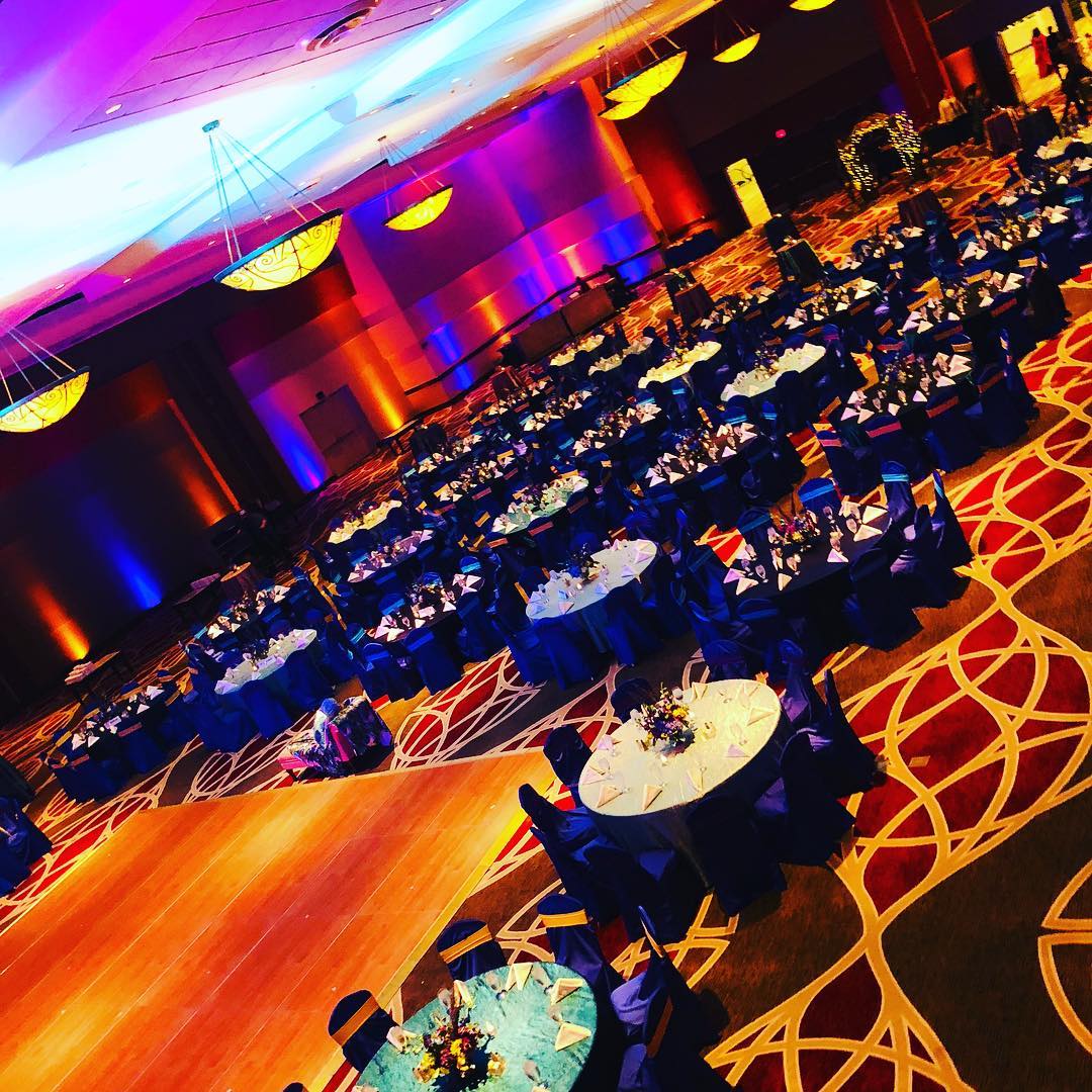 OpeningMindsEnt's tweet photo. Congrats to Shwetabh and Divya on your marriage! Here are scenes from their Columbus, Ohio sangeet at the Hyatt Regency Columbus!

#OpeningMinds #DJ #DJVikas #Wedding #Weddings #IndianWedding #IndianWeddings https://t.co/ZXo5rbEmUE