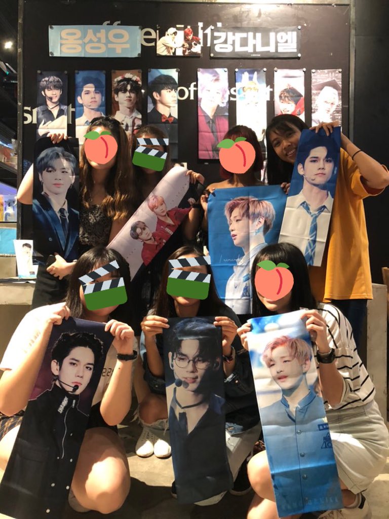 gkyudayah's tweet photo. 📍Orchard CS
I’m so glad to be able to spend @ongnielday tgt w these loud &amp; cray2 Ongniel stans who would cri w me over Ongniel interactions :’) Also, thank you for the pretty cupsleeves, decorations &amp; freebies!! Everything is abt Ongniel &amp; I love it🧡💜 (@992117_) #SiriusOngNiel https://t.co/FQKNtR32Eu