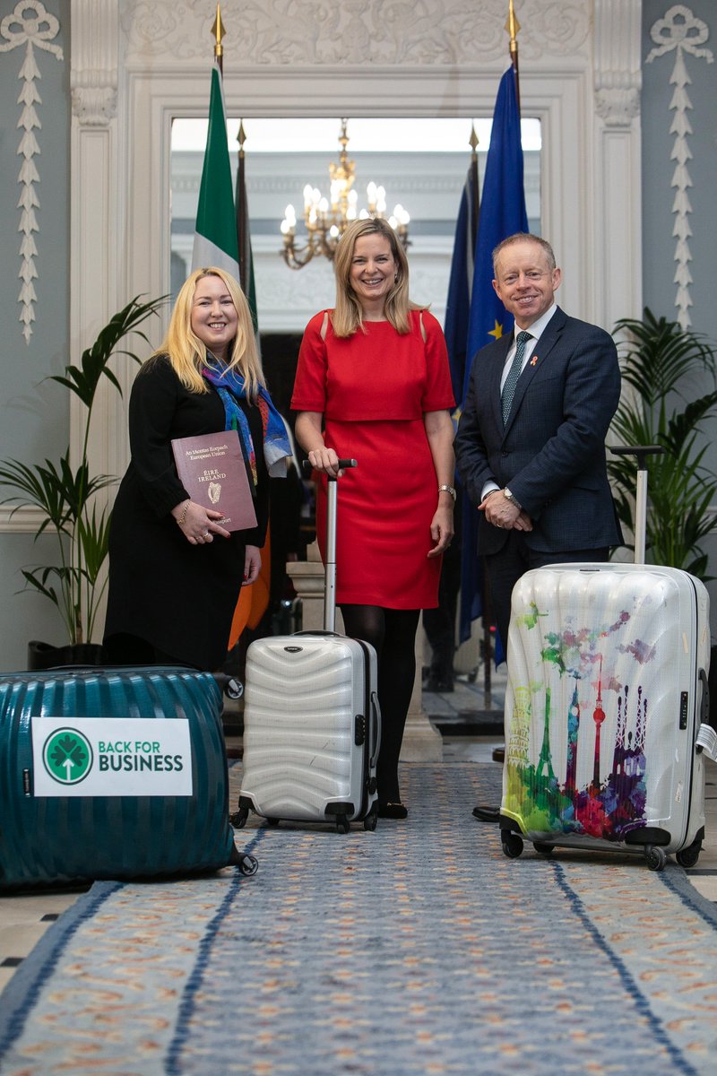 GlobalIrish's tweet photo. Today Minister of State for the Diaspora, @ciarancannon launched
‘Back for Business’ a programme to support returning emigrants 
to start and develop businesses in Ireland. The closing date for applications is 25 January. Full details available: https://t.co/7ow3J7VzkD https://t.co/iN0zFk0KZY