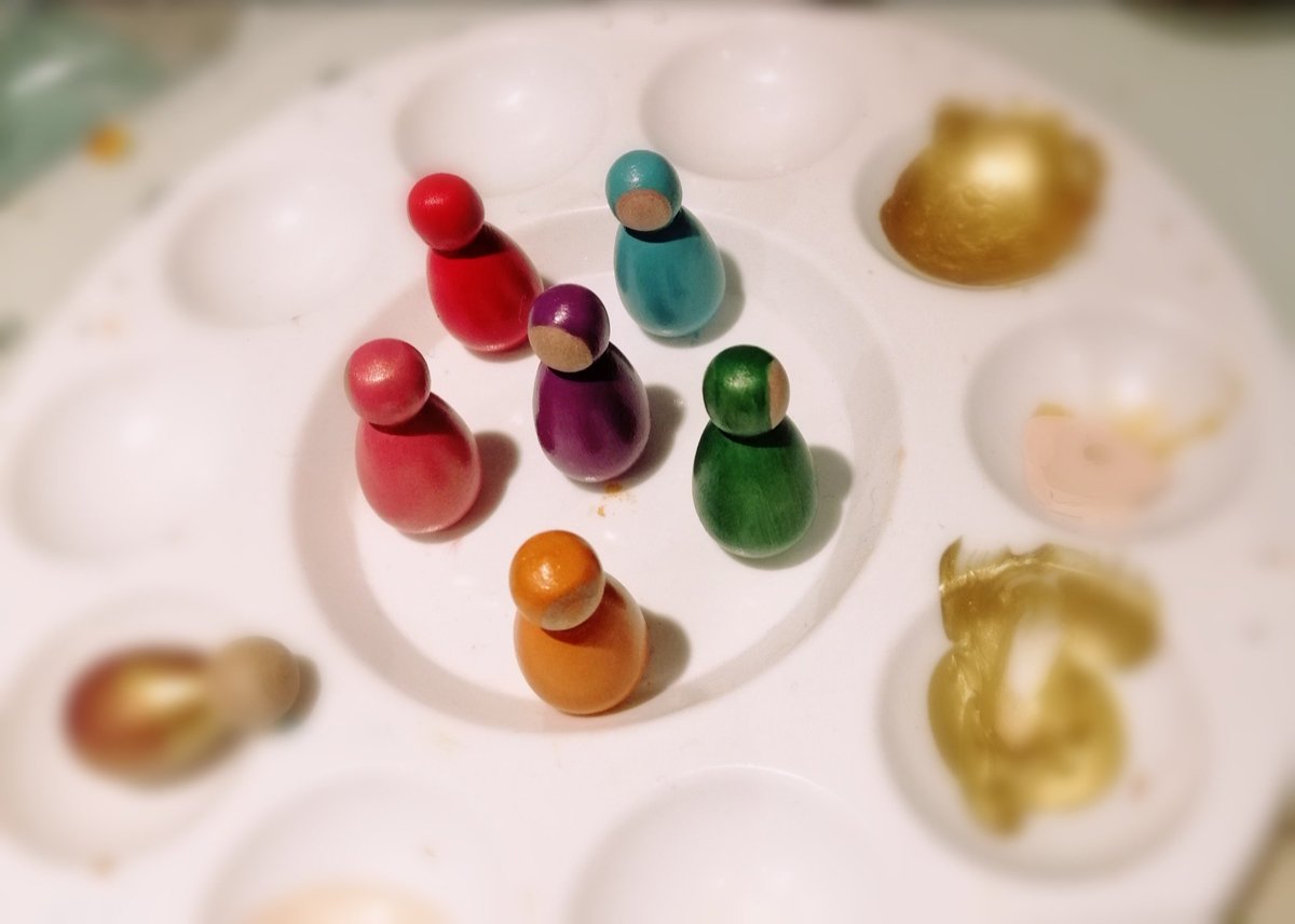 PegmalionCrafts's tweet photo. My latest idea using #pegdolls. These are going to be wine glass charms. #handmadehour #handmade #CraftHour https://t.co/kBHKf57R3A