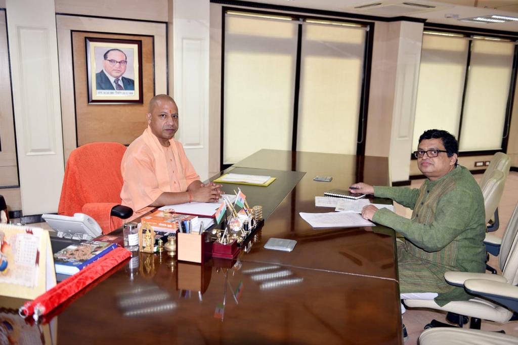GBNagarUpdates's tweet photo. #Noida🕉 “नोएडा की जनता के साथ उनके सुख - दुःख में हमेशा साथ खड़ा हूँ।नोएडा के विकास से जुड़े महत्वपूर्ण सुझावों के साथ आदरणीय मुख्यमंत्री श्री योगी आदित्यनाथ जी एवं सूबे के वरिष्ठ विभूतियों से मिला। “🕉 -@gopalkagarwal @BJP4India @AmitShah @narendramodi 2018 की कुछ यादें 👇🏼 https://t.co/RWVPne9jhV