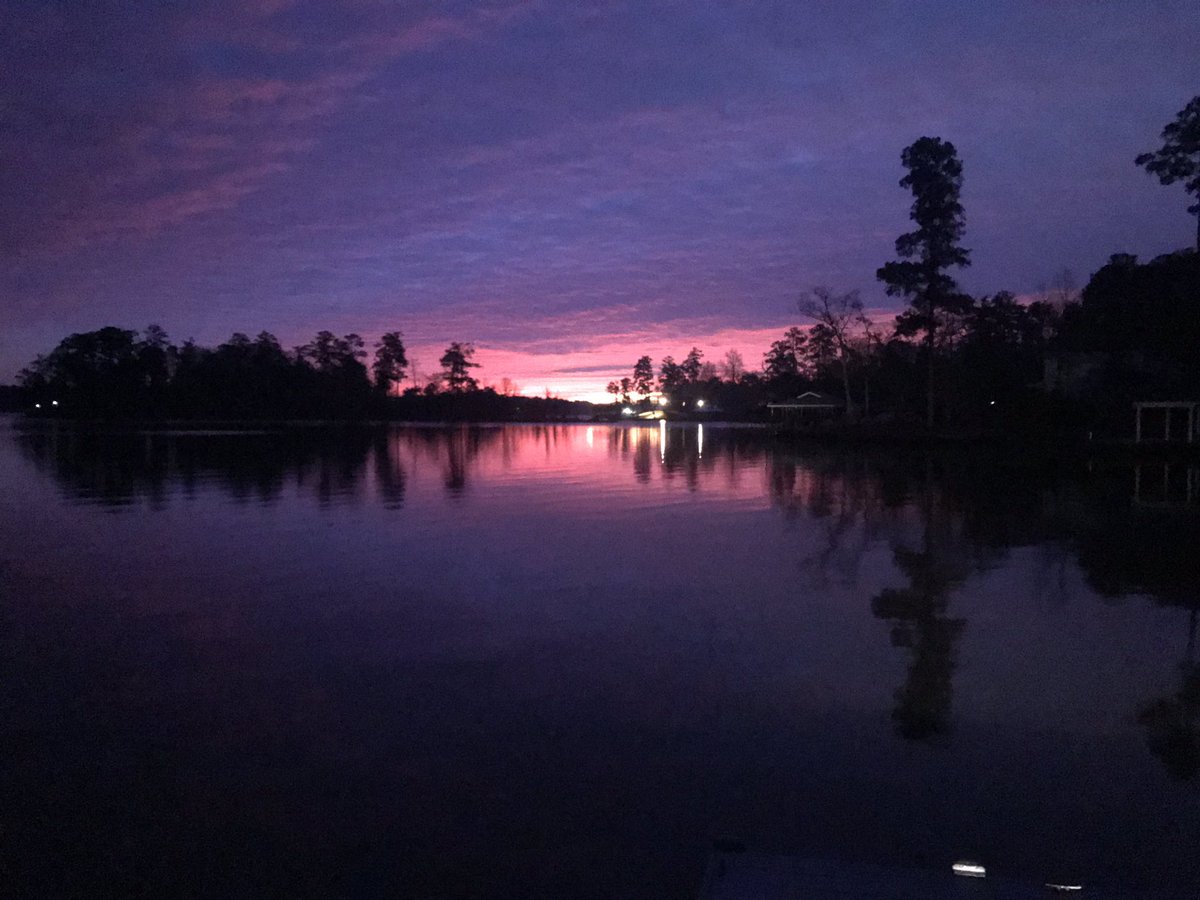 CherylTally's tweet photo. Lake Life! https://t.co/qcTEhO2LGW