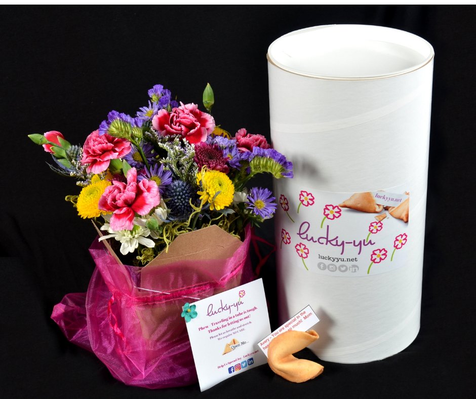 LuckyYuFlowers's tweet photo. "Lucky-yu flowers are an easy, quick, affordable way to recognize those who have gone the extra mile this year. To order: https://t.co/EGzEe82c2T Use LY13 for 13% off  #Luckyyu #adorable #SimsburyCT #personalizedgift
#sharethejoy #adorableflowers #only25dollars https://t.co/63mooH7Dof