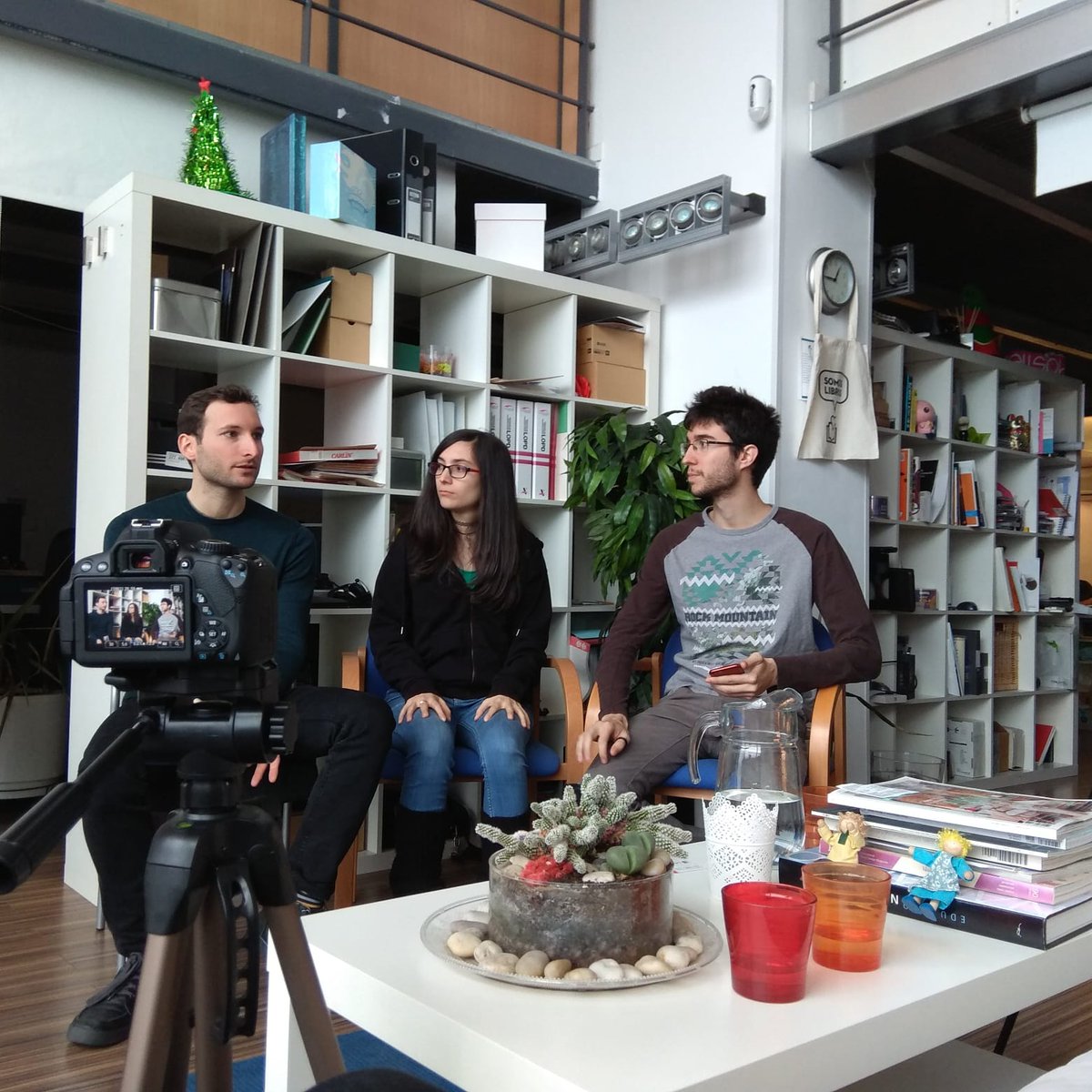 NoxfallStudios's tweet photo. Ayer tuvimos el placer de ser entrevistados por los chicos de @Click_the_pixel! Estamos deseando ver el resultado final 😊 📽️🎬 https://t.co/TslqAq2biH