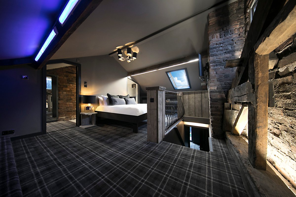 BBA_Leeds's tweet photo. That Christmas shopping getting you stressed? Spend a night with us this week and relax in the build up to Christmas Day. We've got different types of rooms available, perfect for escaping the cold.
https://t.co/U7c48njyXe
0113 213 6267 / info@briggateboutique.com for any queries https://t.co/hokxHn7oPK
