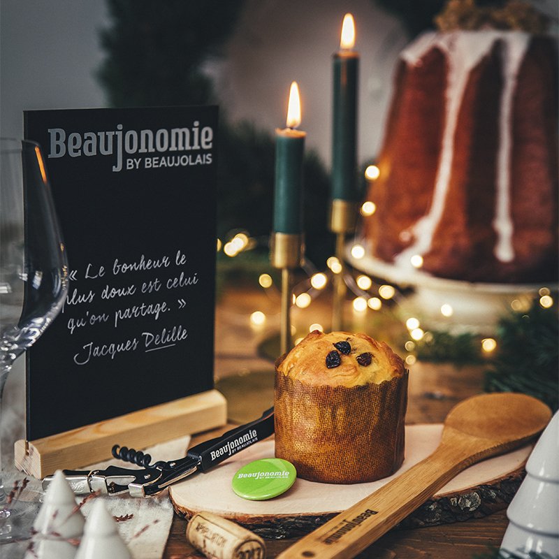Les vins du #Beaujolais vous font gagner plein de cadeaux pour Noël ! et c'est sur Instagram que le #jeuconcours se passe, juste ici 👇
instagram.com/p/BrYLuBTHPb8/