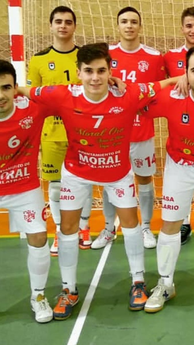 FutbolSalaCLM's tweet photo. Ya tenemos al #JugadorDeLaJornada 10, @juanpamorales10 del @MoralFs.
Enhorabuena y gracias por vuestros votos. https://t.co/WFQvGmCk2K