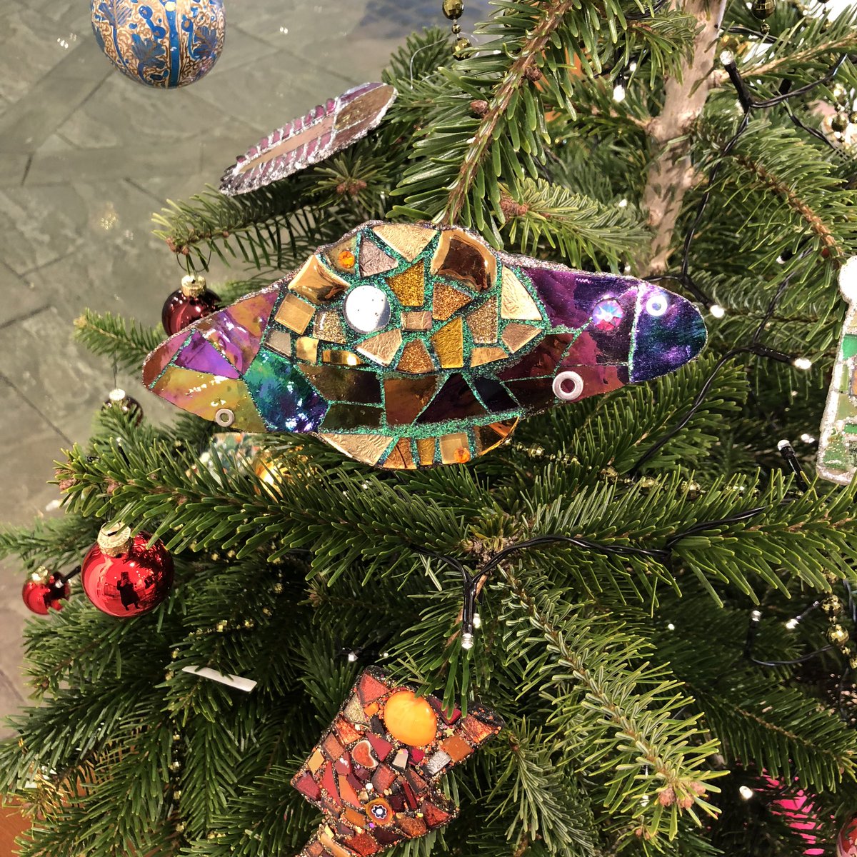 Want Saturn on your Xmas tree? Then get to Earth Art Gallery, covered market, Oxford, next door to Pizza express. Brand new pop up gallery.