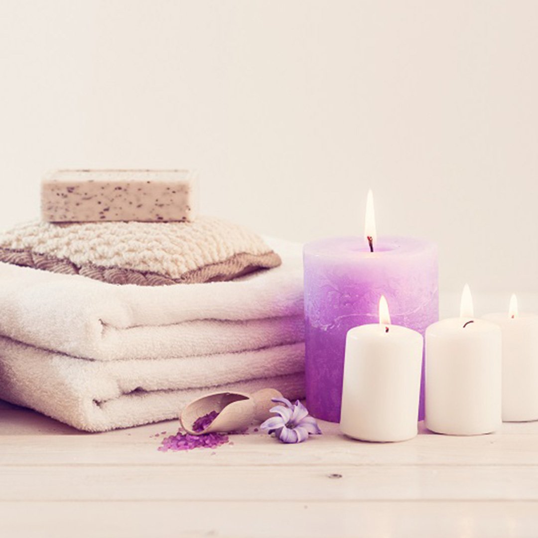 dermalook's tweet photo. ¿Qué mejor que acompañar tu ritual de belleza con un ritual de relax? Cuidar tu salud también pasa por tener tiempo para ti!😉
#beauty #belleza #maquillaje #makeup #natural #miradasana #bellezasaludable #relax #Dermalook #DermalookEyes https://t.co/gPtxi21ChV