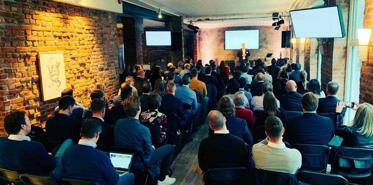 TTmmernes's tweet photo. På #Mesh der #Partner Manager Chris Ashby @storageseller @AteaNorge åpner «Partner dag» for stinn brakke der alle #Norges viktigste #IT #Produsenter stiller for å få med #Roadmap 2019 👍

@MicrosoftNorge @IBMNorge @CiscoNorway @Apple @HPNorge @JacobsMichja @DellEMCnorge https://t.co/ofmFta7UHp