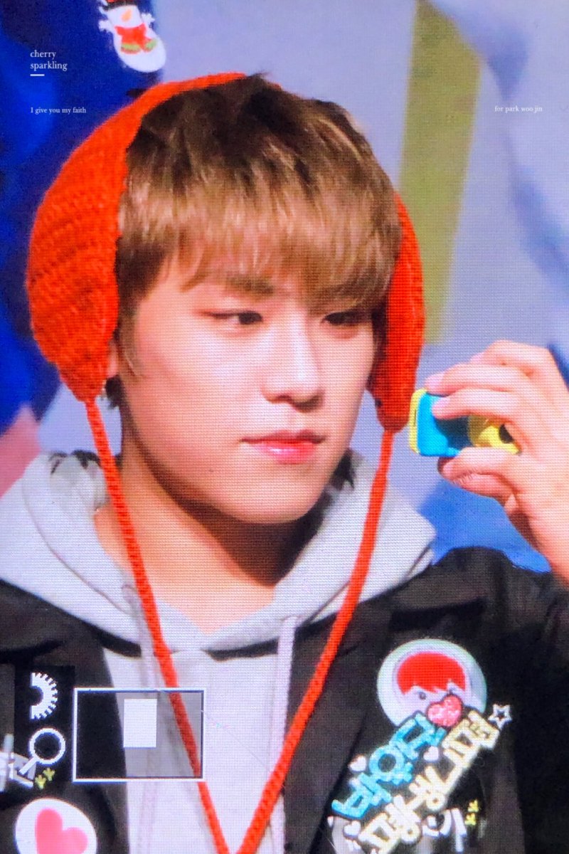 19991102_cherry's tweet photo. 181217 씨이앤 팬싸🍒✨
잘 찍혔는지 확인!
#박우진 #우진 #워너원 https://t.co/JUugoQr9WM