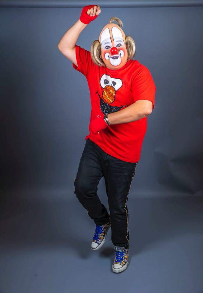 _abigaiil's tweet photo. @regalito_tv HBD mi Payaso favorito!!!! Los mejores deseos y un fuerte abrazo... Que sigas cumpliendo muchos más para que nos sigas llenando de alegría...muchas bendiciones para ti.... Te Amo Carajo 😘😘😘😘😘😘 https://t.co/CcY3uaCQrU