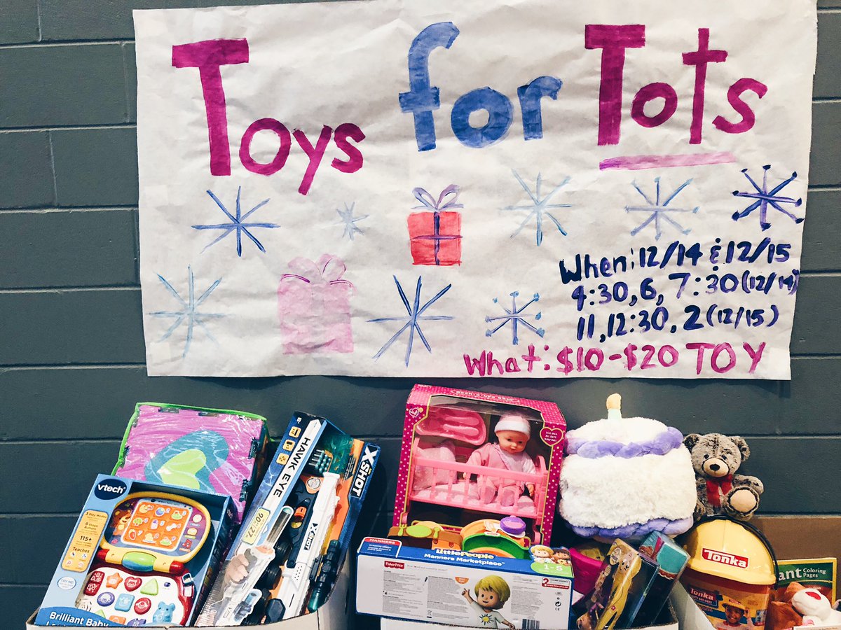 gracesilver08's tweet photo. $3,000 from shirt sales, $700 from donations, and 312 toys donated this weekend to Toys for Tots! Thank you Lakota community for your contributions to the event and making it a huge success! @EAST_HAWKS @THawkAD #AMFChallenge https://t.co/NnLLVIUYLk