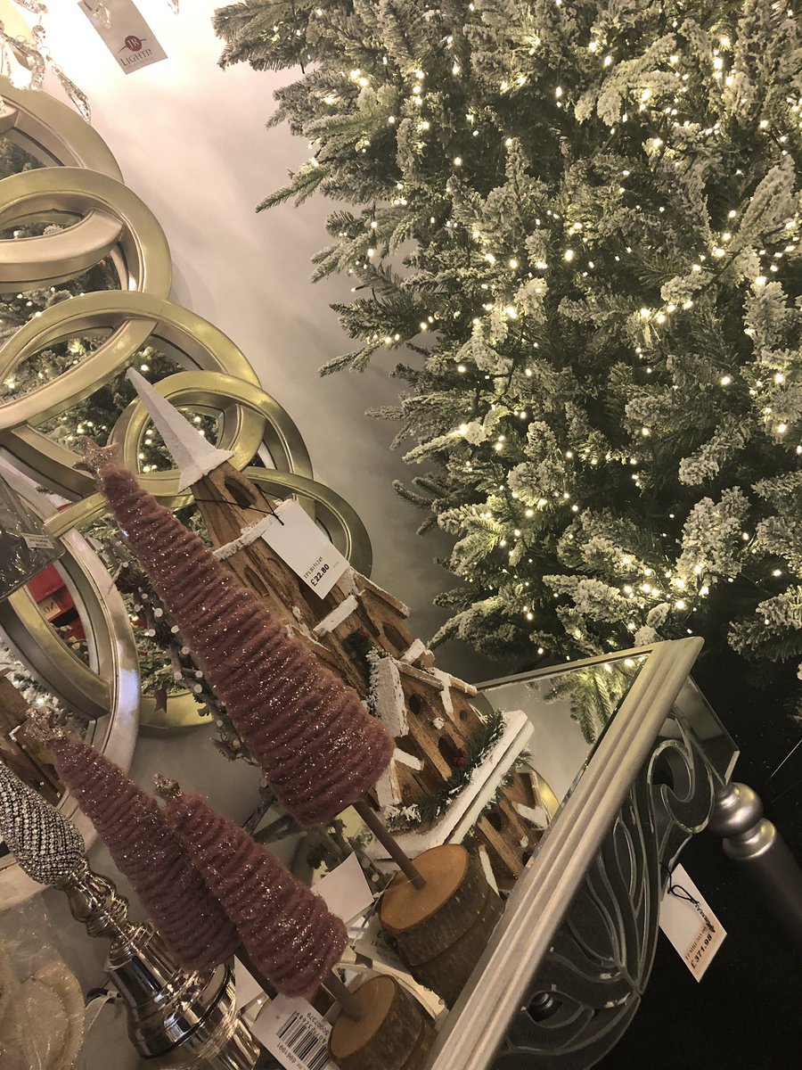 JR_Lighting's tweet photo. Save 25% off all Christmas Decorations at JR Lighting! #newry #ChristmasSale https://t.co/2UDGwqqP6C