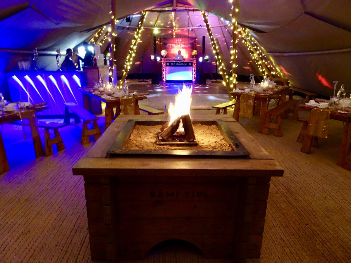 EDGEPS_'s tweet photo. Another epic Edge Christmas Party on Saturday! Not sure how we top this next year, but we will! @HoarCrossHall https://t.co/1Dl6JsKIRN