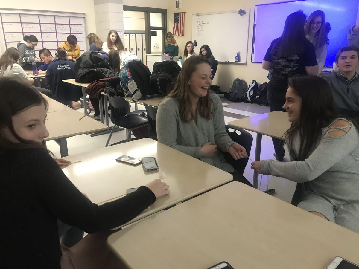 FHS_40Percent's tweet photo. The 40% Club joined forced with the Swim Team to create handmade bracelets in honor of a former student (FHS Swim Team) who sadly passed away earlier this year. We will give these away at the first Franklin home swim meet this Friday evening. She would have loved this! https://t.co/Cusq9NjJwr