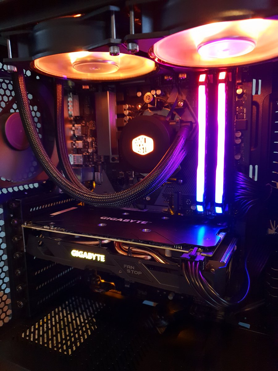 bitbuildpc's tweet photo. Here's yesterday's completed build! 

@AMD_UK Ryzen 2600X
@ASUS B450-Plus Mobo
@CORSAIR 16GB Vengeance Pro RGB 3000Mhz RAM
@GigabyteUK RX580
@FractalDesignNA @FractalJosh Meshify C
@CoolerMasterUK MasterLiquid ML240L RGB
@Samsung 860 Evo 500GB SSD 
@CORSAIR CX550M PSU https://t.co/6LXAjQqPvU