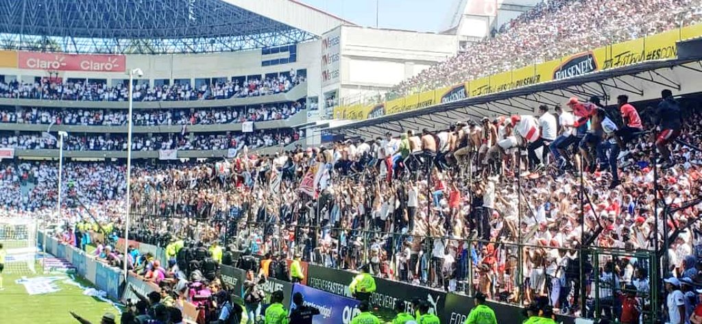 muerteblanca's tweet photo. ESTA ES LA MUERTE SEÑORES

11 lista vamos por la 12 https://t.co/OsYqdsAkFs