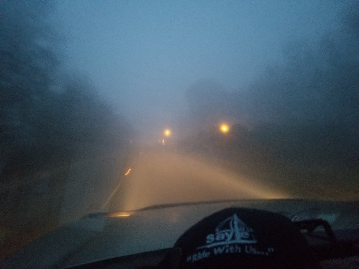 kd5ndu73's tweet photo. @WTVAmatt @WTVAalan @NMSCAS @WTVAJoel Charleston,MS on HWY 32 6:45a.m. 12/17/2018   Dense fog https://t.co/1Tp84y5cpX